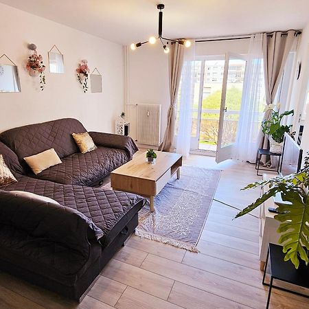 Logement Dans Residence - A 10 Km Du Centre Ville Et A 5 Minute Du Parlement Europeen Avec Parking Gratuit Hoenheim Exterior foto